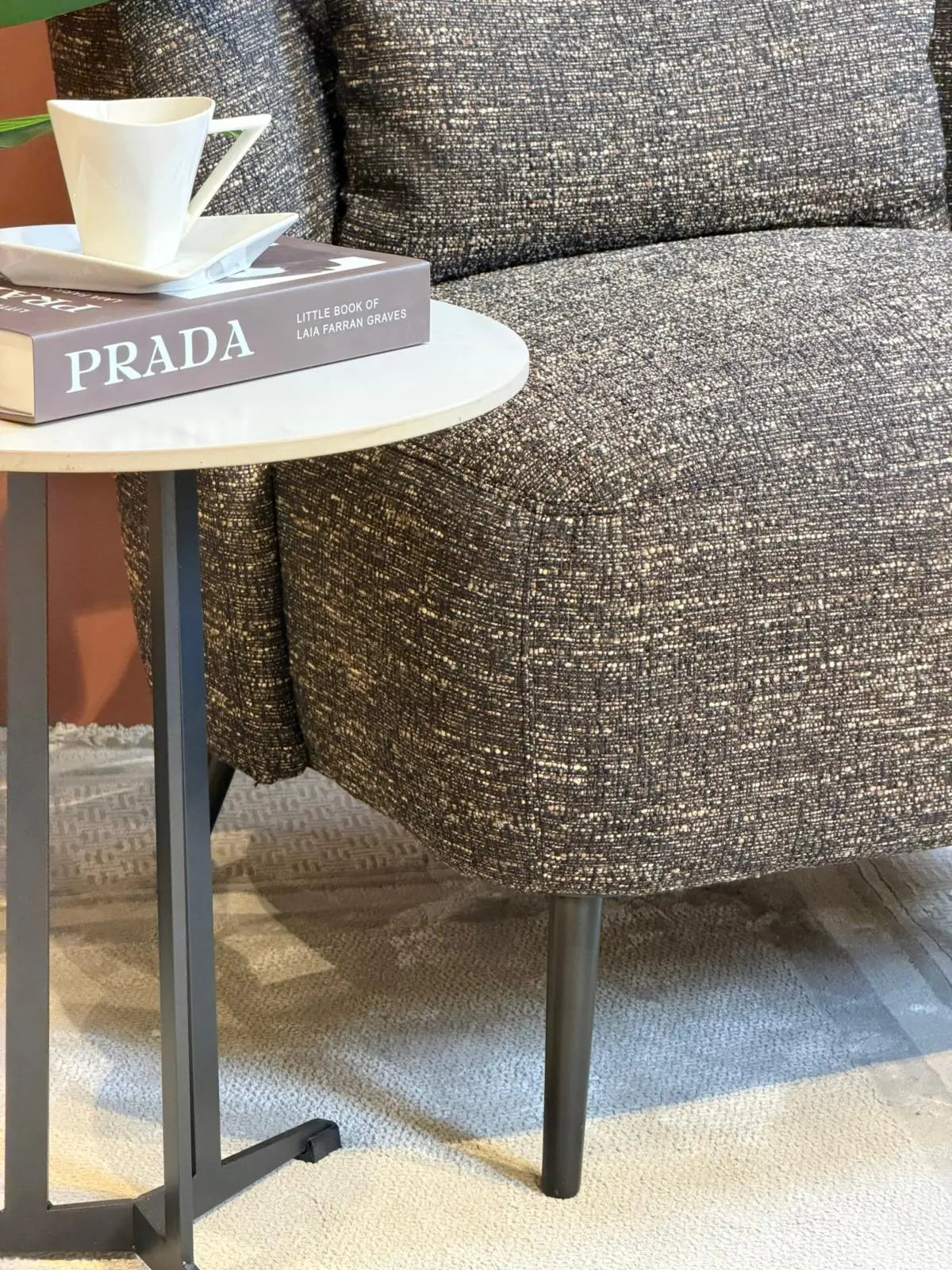 MSD-FUR-AC-YS172-001