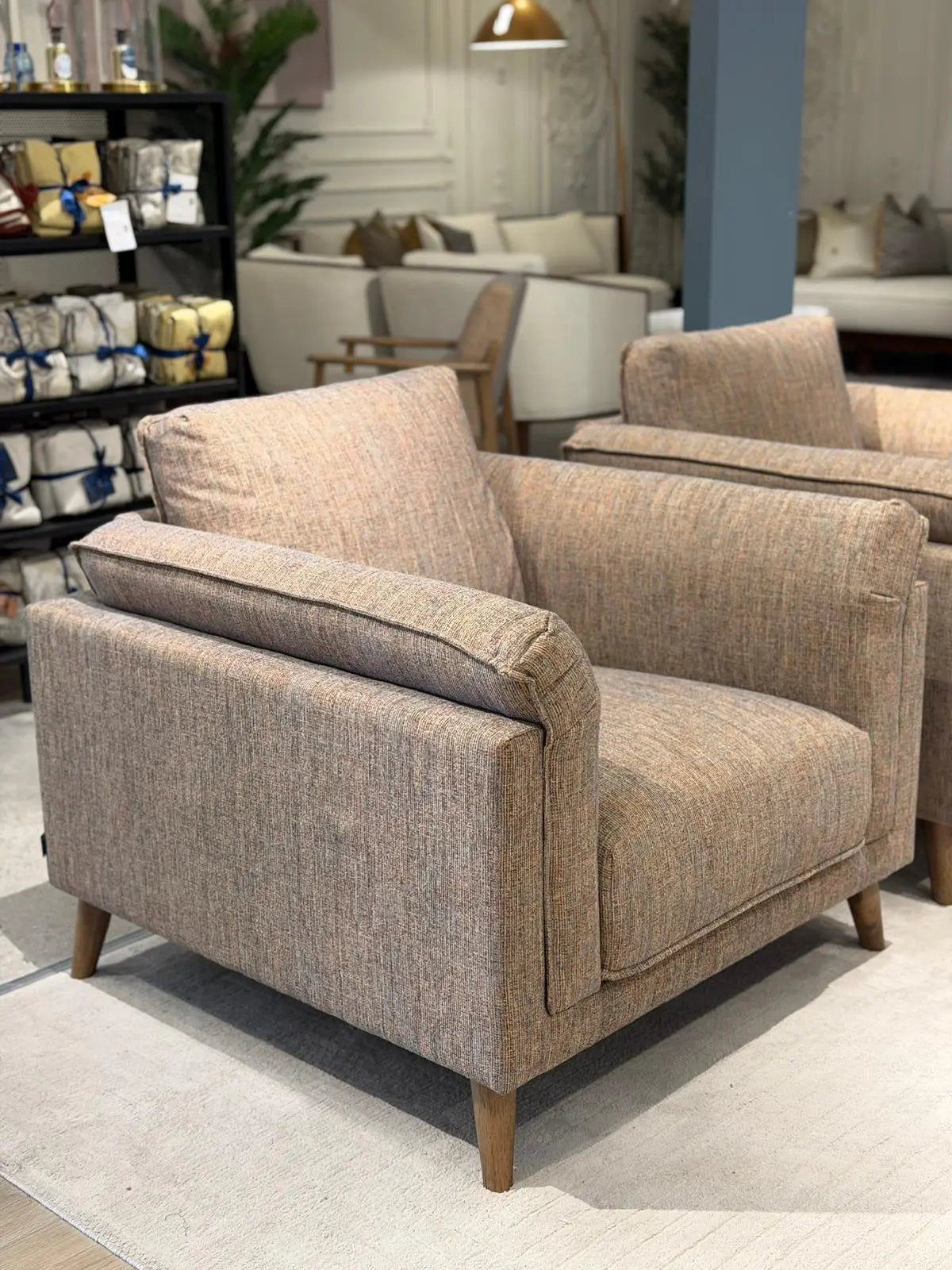 MSD-FUR-SOF-SUMMER-F419SS-1S