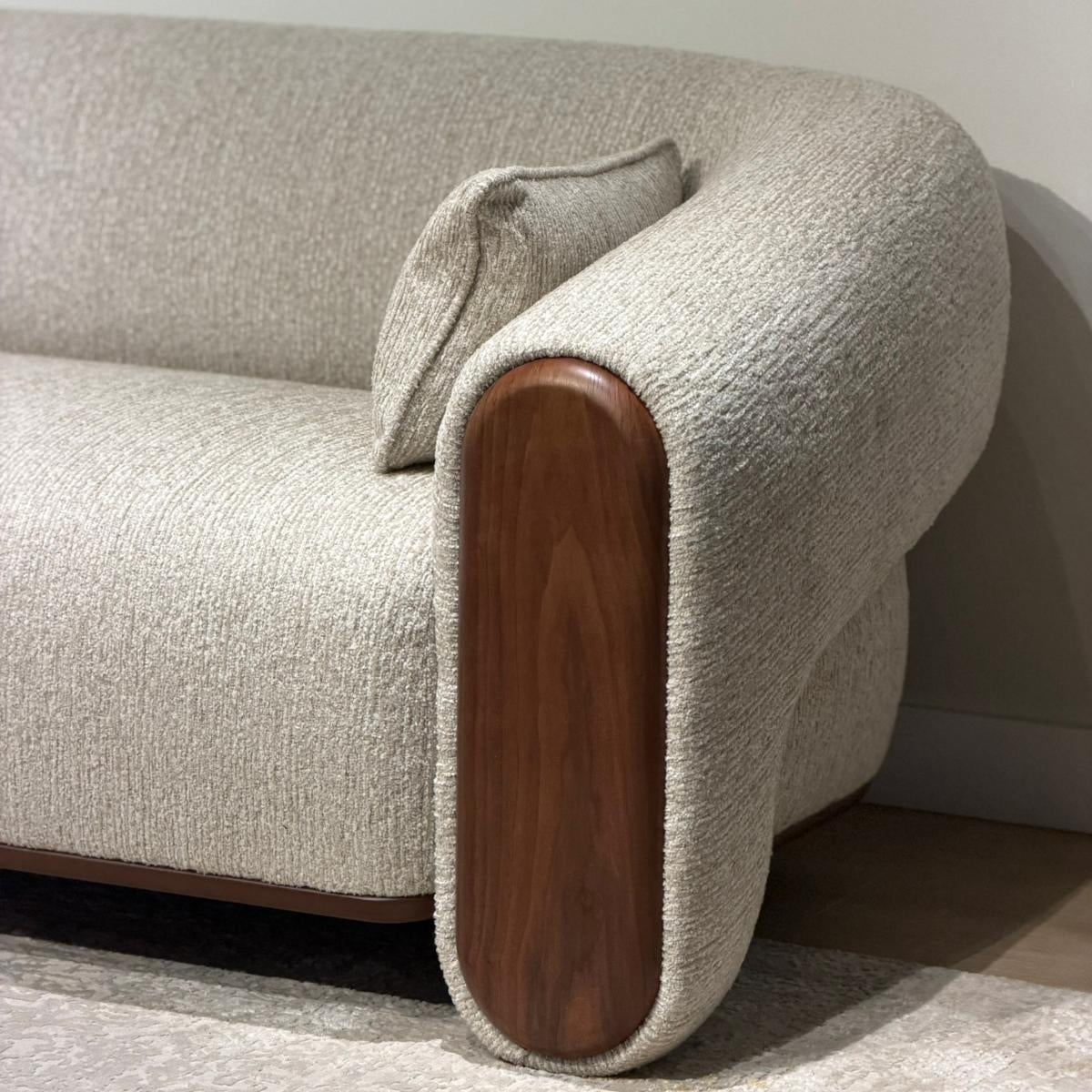 Bella Sofa | Porto Collection